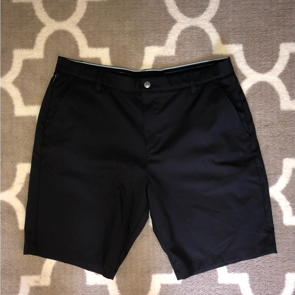 Kirkland Signature Men Performance Short, Black
